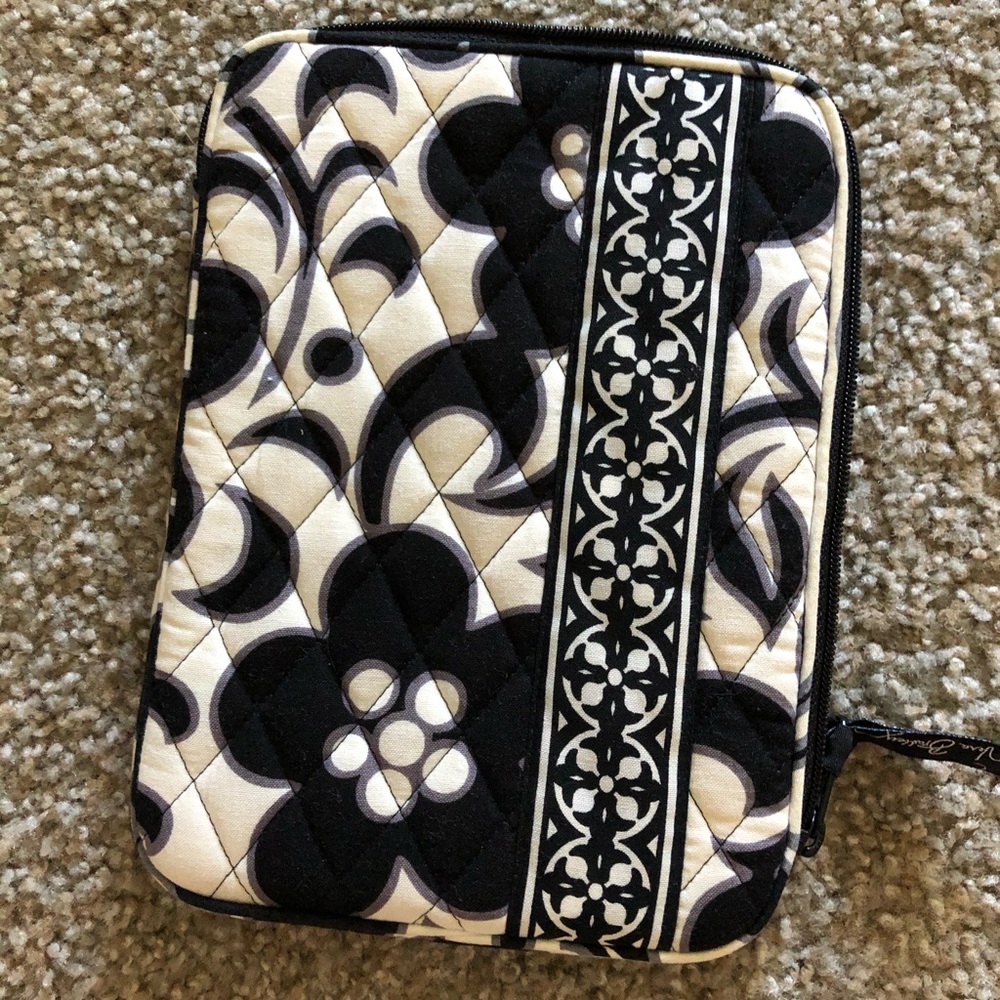 Retired Vera Bradley patterned iPad mini case